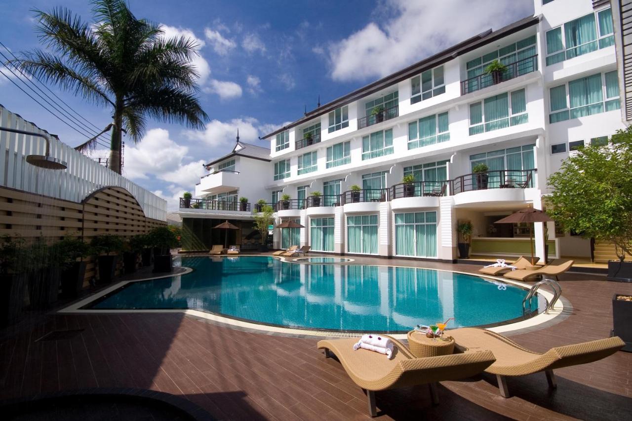 A-Te Chumphon Hotel - Sha Plus Exteriör bild