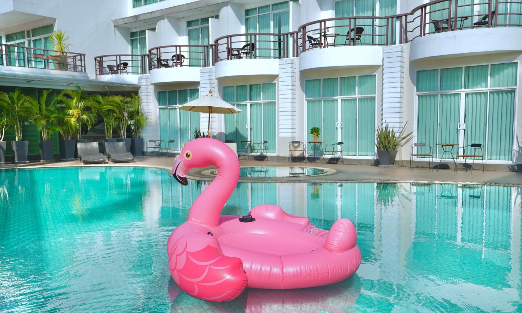 A-Te Chumphon Hotel - Sha Plus Exteriör bild